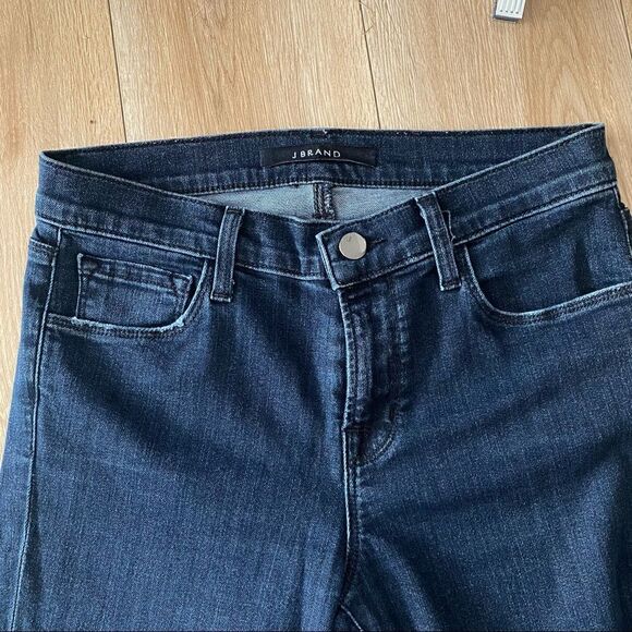 J Brand Atlantique Dark Wash Distressed Raw Hem Mid Rise Skinny Jeans Size 26 - Picture 7 of 9